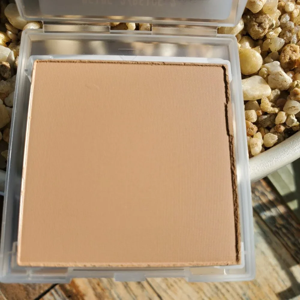 Beige 2 - Mary Kay Sheer Mineral Pressed Powder - DISCONTINUED